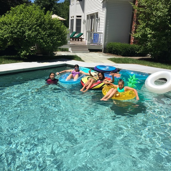 Meet your Posher, Samantha - Picture 1 of 1